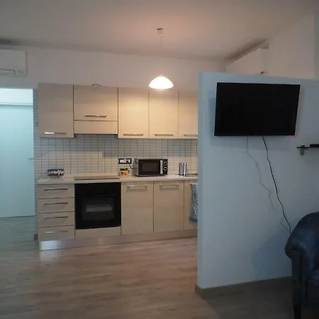 Cvt Punta Cavalluccio * Васто